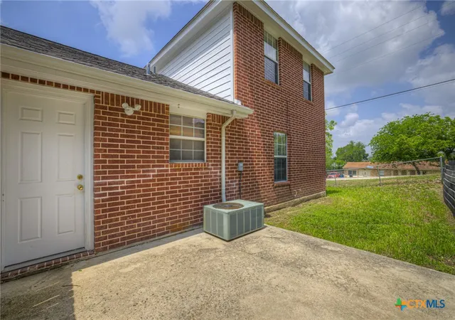 29th image of 723 Woodcrest Cir, New Braunfels, TX 78130 | MLS# 612195