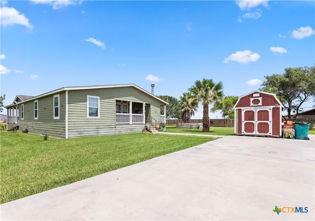 5th image of 1845 Royal Rd, Port Lavaca, TX 77979 | MLS# 611907