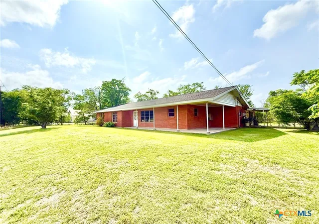 2nd image of 1396 Loop 522, Ganado, TX 77962 | MLS# 612041