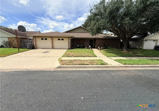 Photo 1 of Single family home for sale at 403 Alamogordo Dr, Victoria, TX 77904 | MLS# 612128 | Listing updated on 2026-09-26