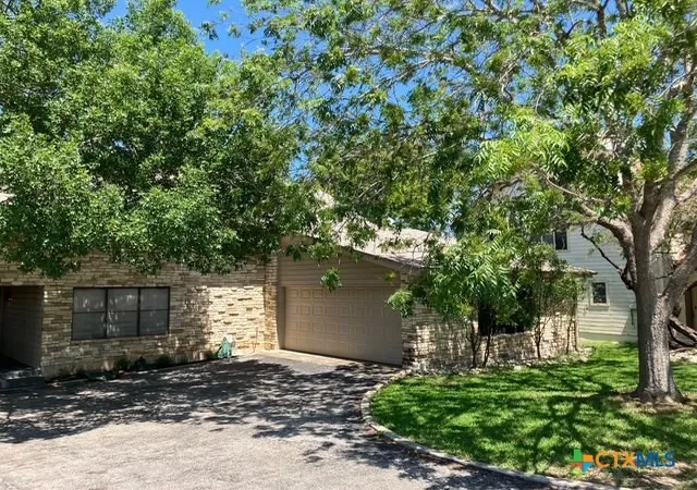 2nd image of 1603 W Lakeside Dr Dr, Canyon Lake, TX 78133 | MLS# 612011