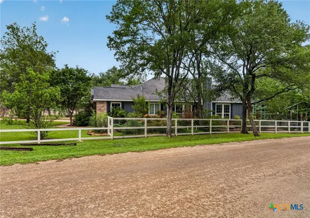 Homes for sale in Wimberley, TX | 2 Sonata Cir, Wimberley, TX 78676 | MLS# 612063