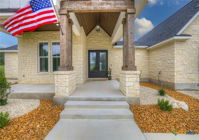 1st image of 110 Lake Village Rd, Seguin, TX 78155 | MLS# 612401