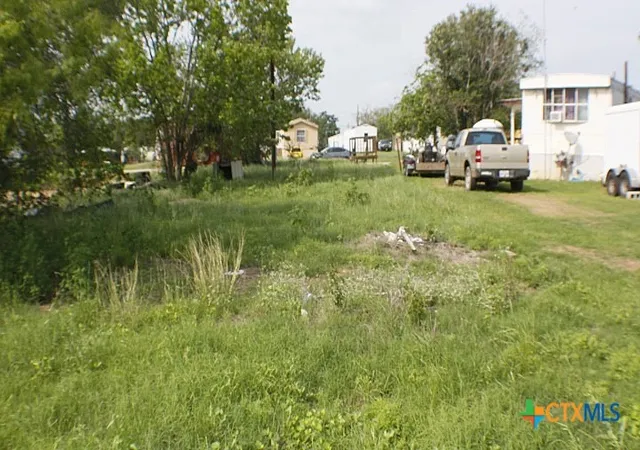 Homes for sale in Waelder, TX | 812 Ne 4Th St, Waelder, TX 78959 | MLS# 612417