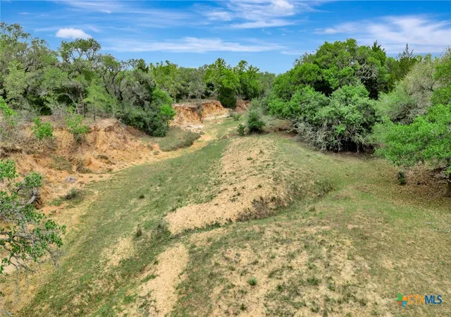 Photo 4 of House for sale at 16297 State Hwy 111, Yoakum, TX 77995 | MLS# 612362 | Listing updated on 2026-05-07