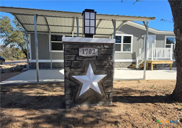 2nd image of 1702 Fox Foot, Horseshoe Bay, TX 78657 | MLS# 611823