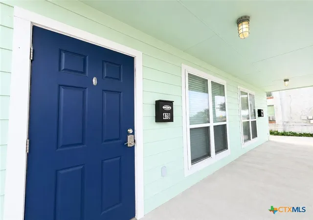 4th image of 417 & 419 S Commerce St, Port Lavaca, TX 77979 | MLS# 612027