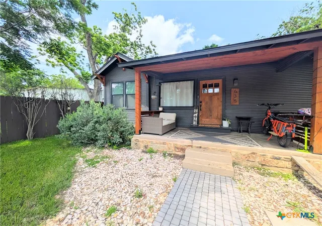 5th image of 635 E Camp St, New Braunfels, TX 78130 | MLS# 612502