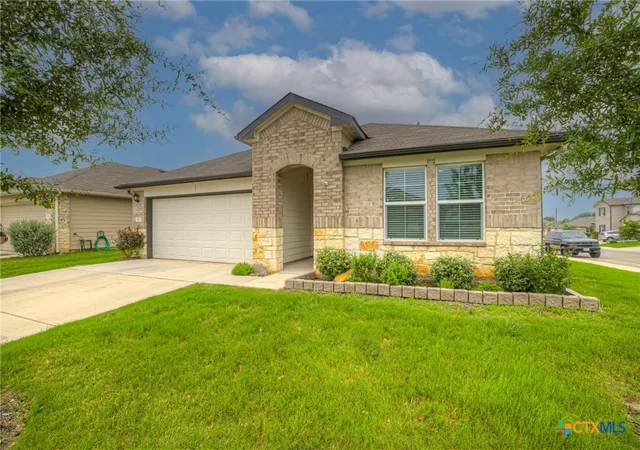 1st image of 800 Bahia Pl, Seguin, TX 78155 | MLS# 612516