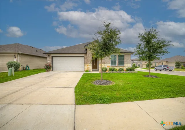 2nd image of 800 Bahia Pl, Seguin, TX 78155 | MLS# 612516