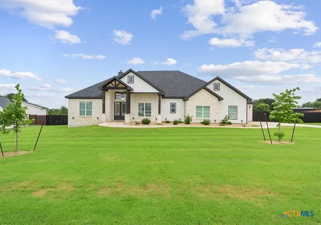 2nd image of 262 Glenview Cir, Belton, TX 76513 | MLS# 612440