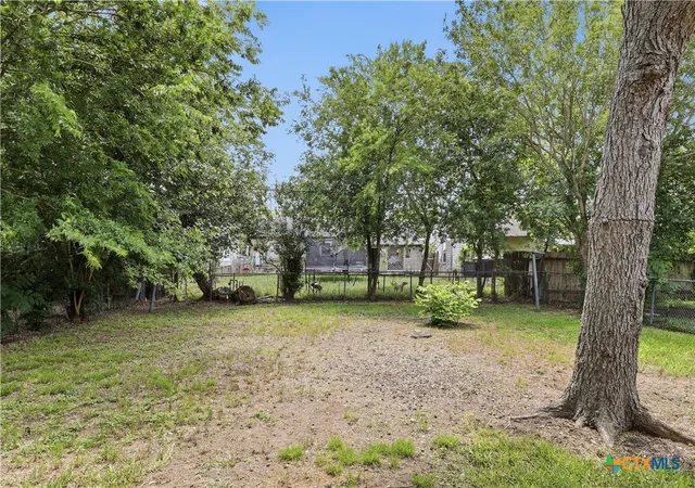 20th image of 1605 E Mistletoe Ave, Victoria, TX 77901 | MLS# 612399