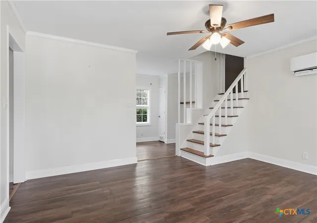 5th image of 1605 E Mistletoe Ave, Victoria, TX 77901 | MLS# 612399