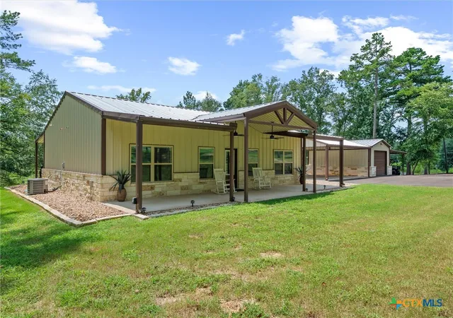 Photo 3 of Single family home for sale at 1386 Private Rd 1313, Centerville, TX 75833 | MLS# 612465 | Listing updated on 2026-07-31
