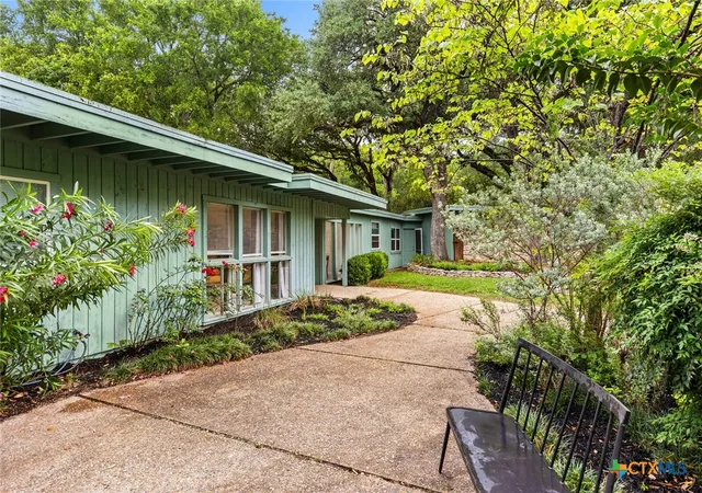 3rd image of 2422 Marlandwood Rd, Temple, TX 76502 | MLS# 612404
