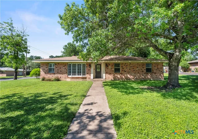 Homes for sale in Belton, TX | 400 Downing St, Belton, TX 76513 | MLS# 612544