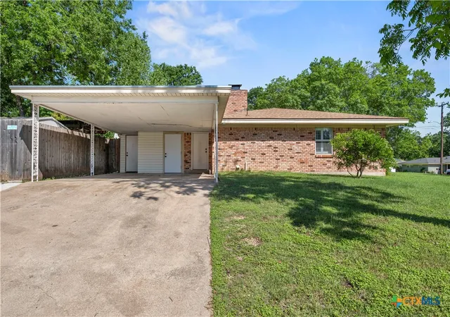 Homes for sale in Belton, TX | 400 Downing St, Belton, TX 76513 | MLS# 612544
