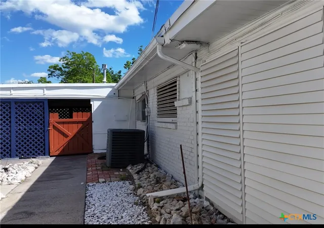 3rd image of 2221 Mcpherson Dr, Port Lavaca, TX 77979 | MLS# 612458