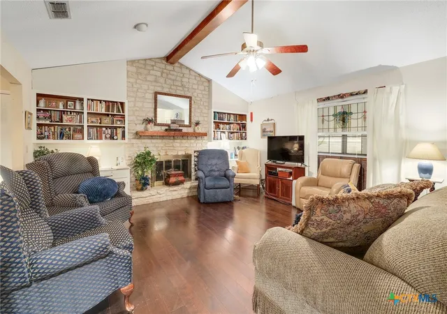 4th image of 150 Oak Creek Cir, Luling, TX 78648 | MLS# 612570