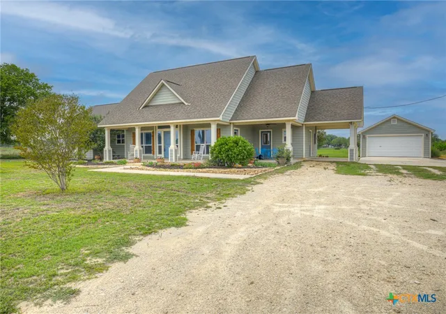 2nd image of 2048 E Martindale Rd, Seguin, TX 78155 | MLS# 612717