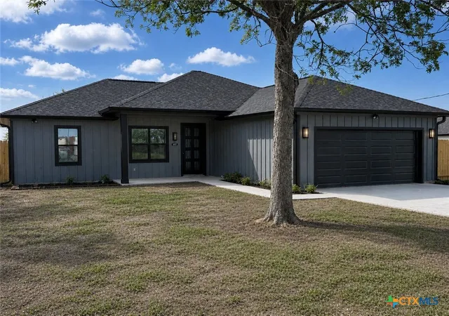 Homes for sale in Yoakum, TX | 209 Haller St, Yoakum, TX 77995 | MLS# 612454