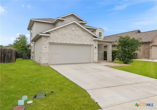 Photo 2 of Sale Pending at 7210 Archers Grv, San Antonio, TX 78244 | MLS# 612122 | Listing updated on 2026-07-28