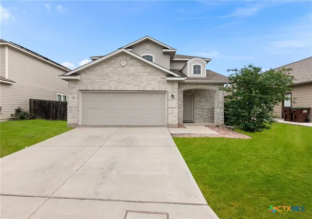 Photo 3 of Sale Pending at 7210 Archers Grv, San Antonio, TX 78244 | MLS# 612122 | Listing updated on 2026-07-28