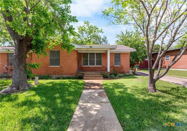 1st image of 1412 E Leon St, Gatesville, TX 76528 | MLS# 612866