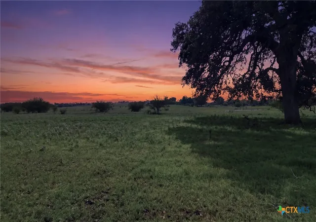 Homes for sale in Shiner, TX | 1883 Turkey Bottom Rd, Shiner, TX 77984 | MLS# 612912