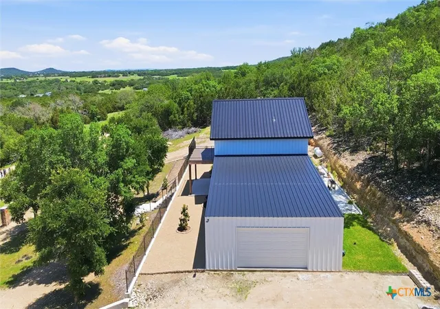 Photo 3 of Single family home for sale at 557 Lindorbet Rd, Copperas Cove, TX 76522 | MLS# 612666 | Listing updated on 2026-06-03