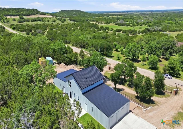 Photo 3 of Single family home for sale at 557 Lindorbet Rd, Copperas Cove, TX 76522 | MLS# 612666 | Listing updated on 2026-06-03