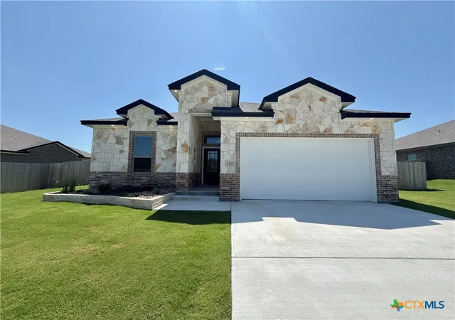 Homes for sale in Lorena, TX | 130 Lasso Loop, Lorena, TX 76655 | MLS# 612945