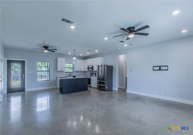5th image of 107 S Lexington St, Holland, TX 76534 | MLS# 612819