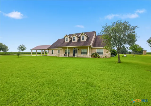 3rd image of 335 County Road 320, Edna, TX 77957 | MLS# 613001