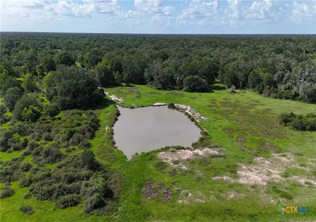 3rd image of 10772 State Hwy 111, Edna, TX 77957 | MLS# 612962
