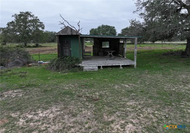 4th image of 10772 State Hwy 111, Edna, TX 77957 | MLS# 612962