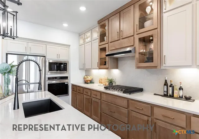 Photo 3 of Sale Pending at 9112 Golden Lion Dr, Austin, TX 78744 | MLS# 613136 | Listing updated on 2026-06-23