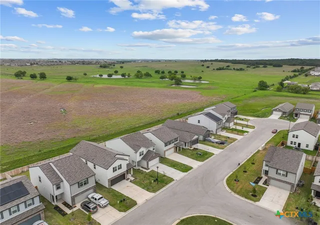 3rd image of 231 Enforcer Loop, Jarrell, TX 76537 | MLS# 613122