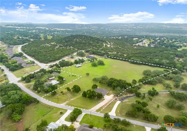 Photo 3 of Single family home for sale at 3905 Broken Arrow Dr, Harker Heights, TX 76548 | MLS# 612950 | Listing updated on 2026-06-25