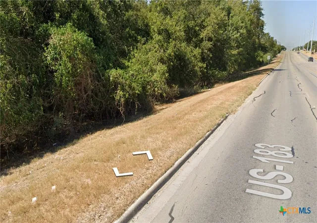 2nd image of 719 Water St, Gonzales, TX 78629 | MLS# 613216