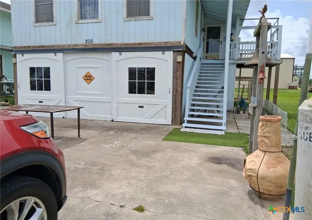 3rd image of 205 Polk St, Port O Connor, TX 77982 | MLS# 613204