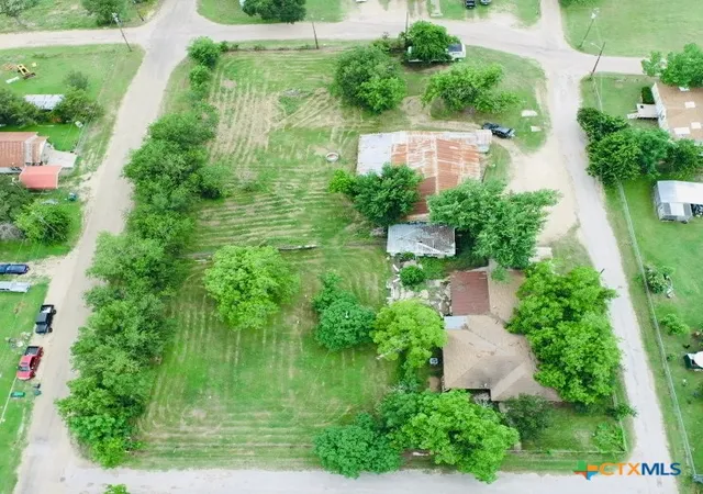 Homes for sale in Cameron, TX | 305 Yale St, Cameron, TX 76520 | MLS# 613292