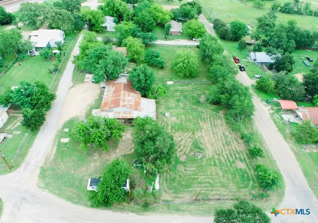 Homes for sale in Cameron, TX | 305 Yale St, Cameron, TX 76520 | MLS# 613292