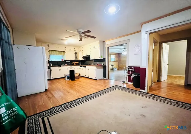 Photo 3 of Single family home for sale at 305 Yale St, Cameron, TX 76520 | MLS# 613292 | Listing updated on 2026-06-18