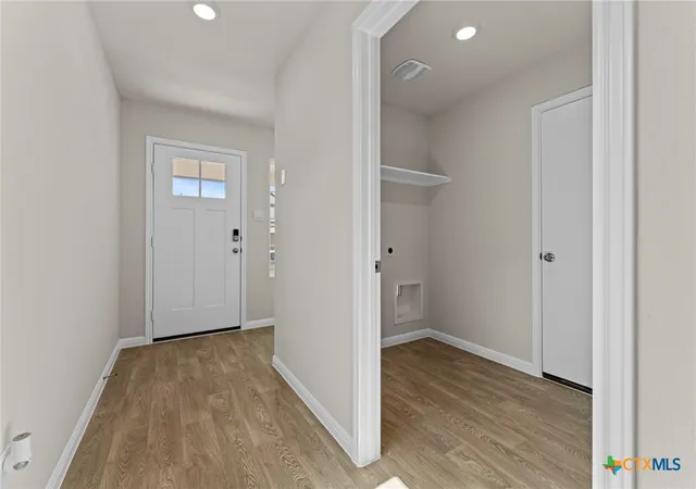 Photo 3 of Single family home for sale at 140 Raymondville Path, San Marcos, TX 78666 | MLS# 613353 | Listing updated on 2026-07-28