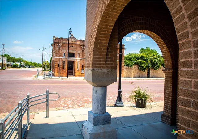 24th image of 200 E Clark St, Bartlett, TX 76511 | MLS# 613364