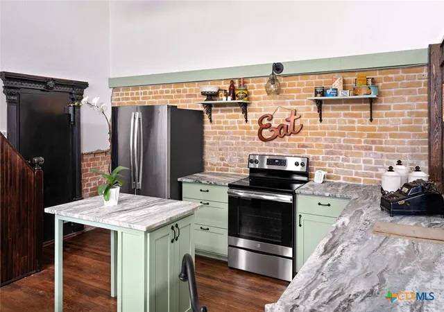 3rd image of 200 E Clark St, Bartlett, TX 76511 | MLS# 613364