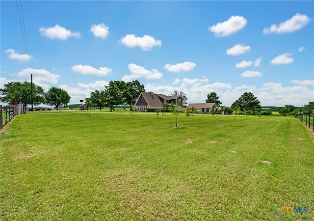 2nd image of 489 Boyd Ln, Rockdale, TX 76567 | MLS# 613354