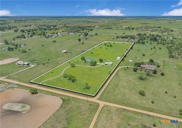 Photo 43 of Single family home for sale at 230 Dewberry Ln, Victoria, TX 77904 | MLS# 613384 | Listing updated on 2026-07-21