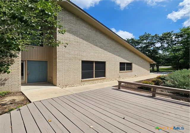 Photo 3 of Townhouse for sale at 3901 Chisholm Trl #15, Salado, TX 76571 | MLS# 613366 | Listing updated on 2026-05-12